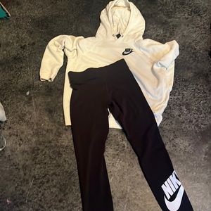 Nike Set- Large hoodie and medium leggings